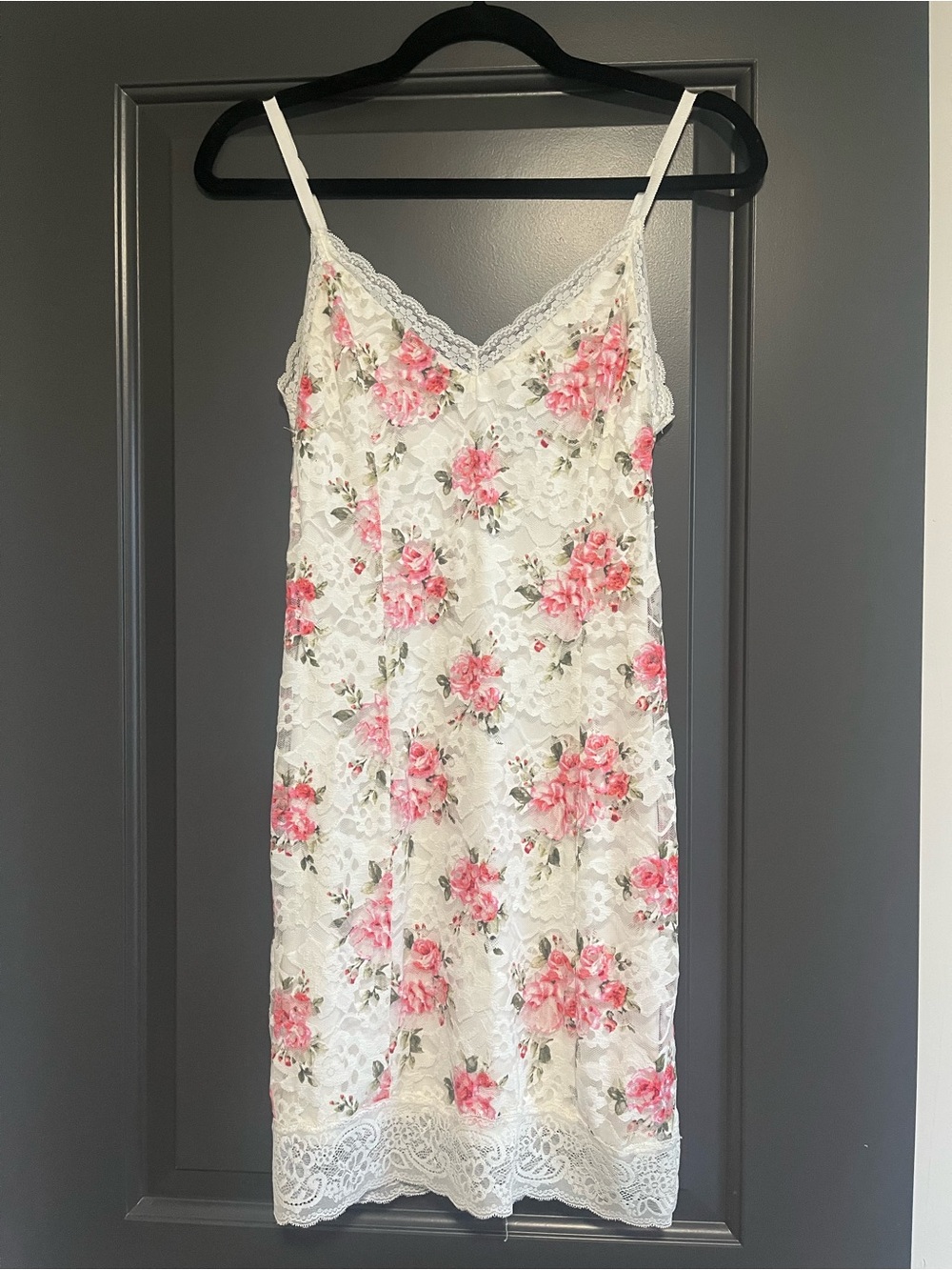 Forever 21 White Pink Floral Lace Slip Dress Size Small Gently Used